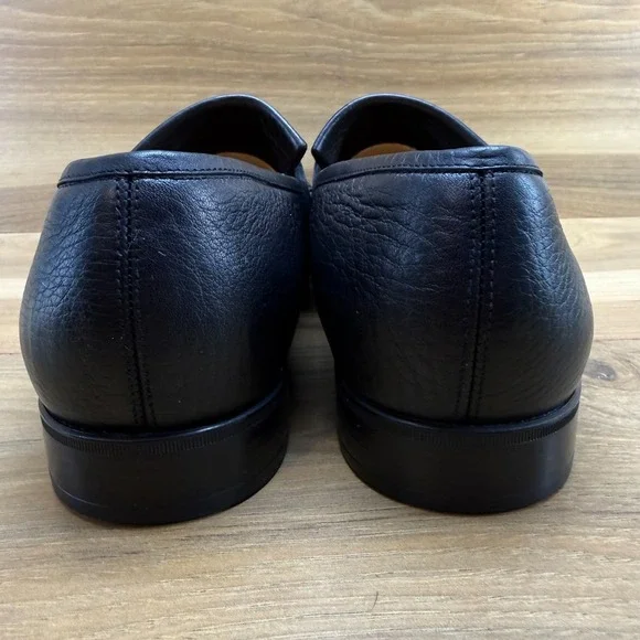 Salvatore Ferragamo Gancini Bit Kiltie Loafer 9.5 EE Black Split Toe Pebble